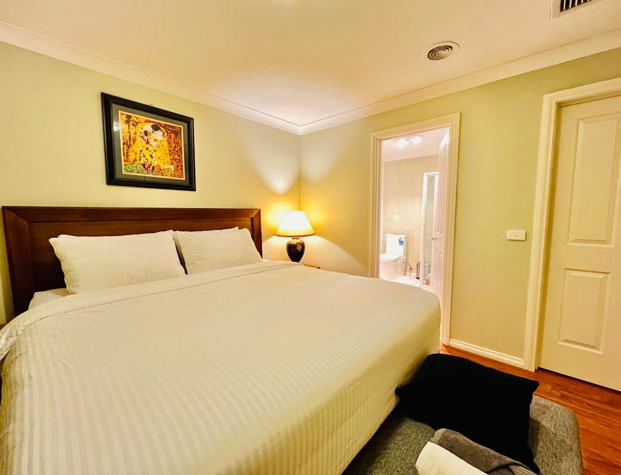 Spacious 6 Bedroom Holiday Home 15 Min Away From Melbourne Airport Sydenham Exterior foto