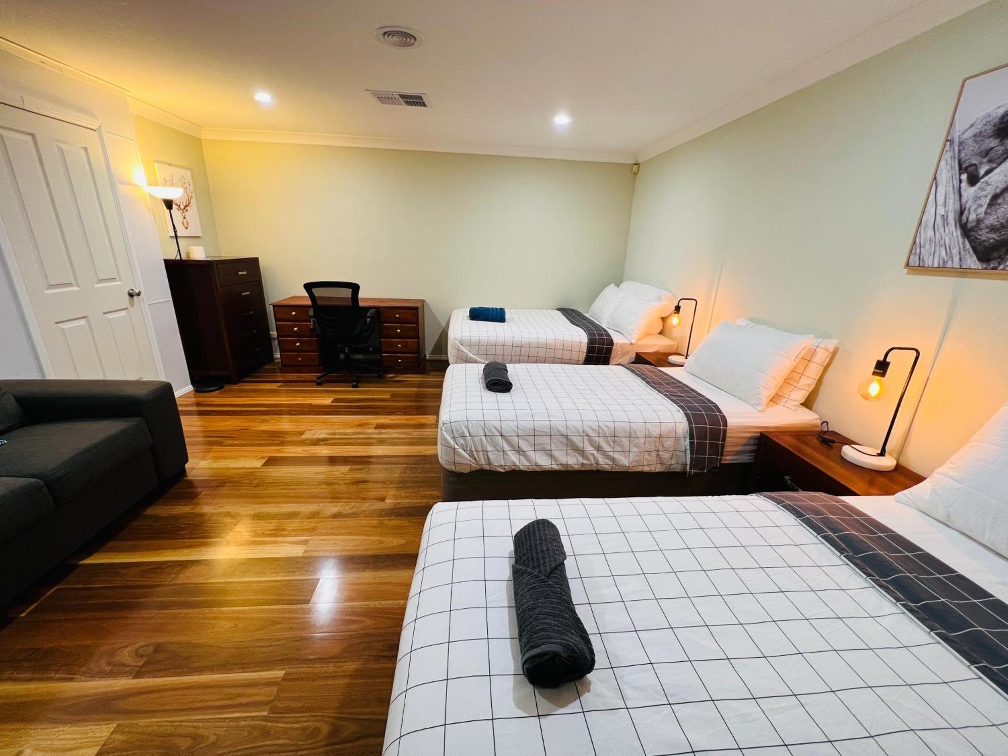 Spacious 6 Bedroom Holiday Home 15 Min Away From Melbourne Airport Sydenham Exterior foto